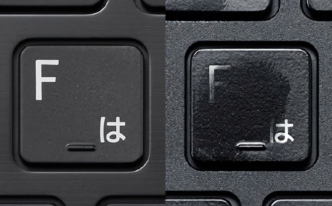 VAIO SX14のキートップと従来塗装のキートップの比較